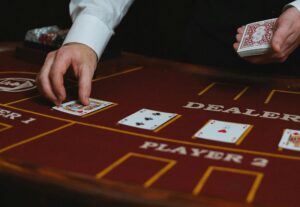 Pelaajien kokemuksia parhaasta nettikasinosta ja kuinka pelata pokeria ja blackjackia